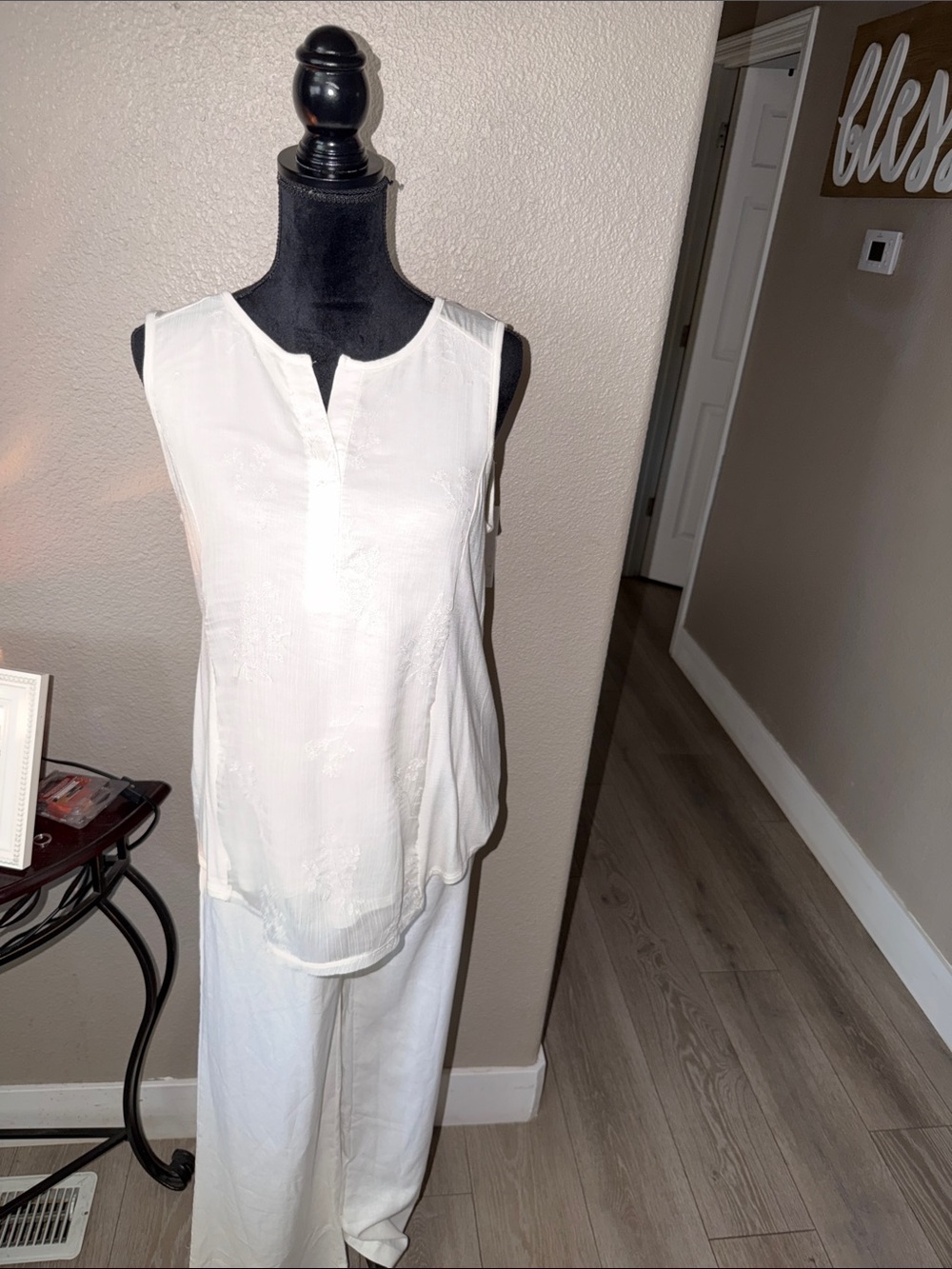 St. John's Bay White Sleeveless Split-Neck Blouse